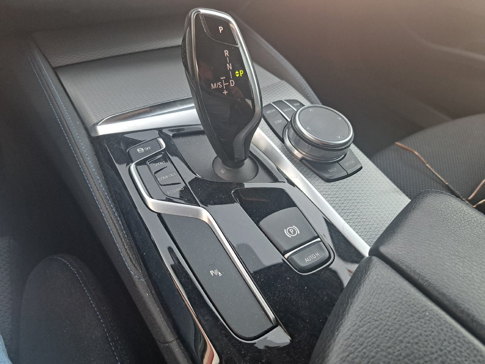 BMW serija 5 520d, fotografija 7