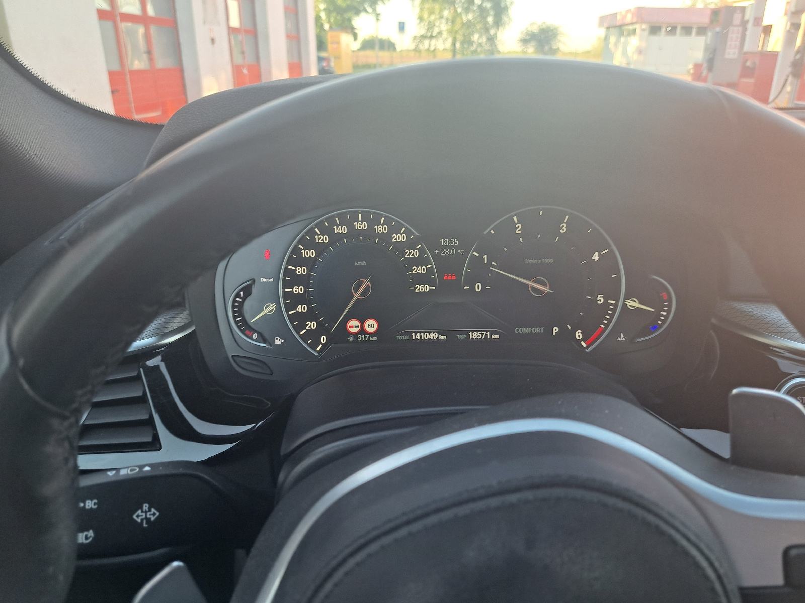 BMW serija 5 520d, fotografija 9