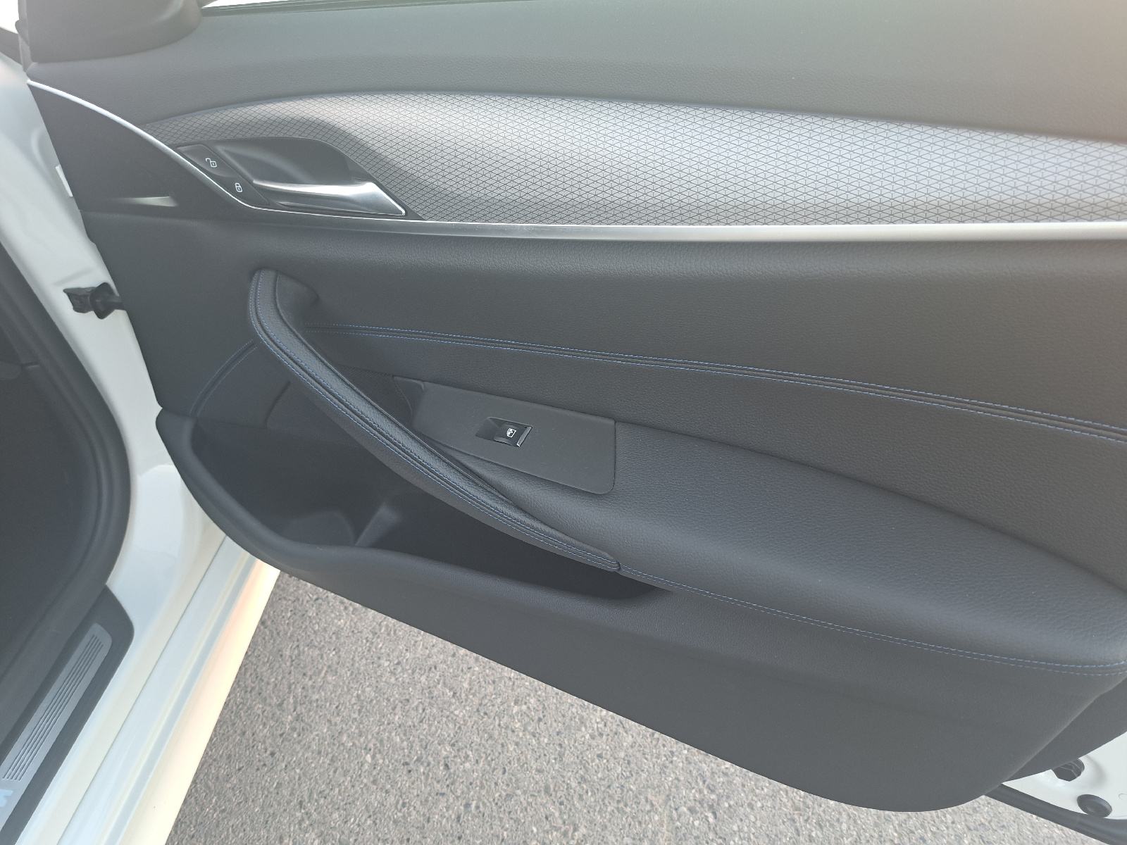 BMW serija 5 520d, fotografija 14