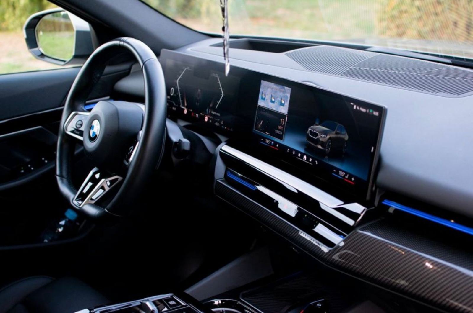 BMW serija 5 520d, fotografija 13