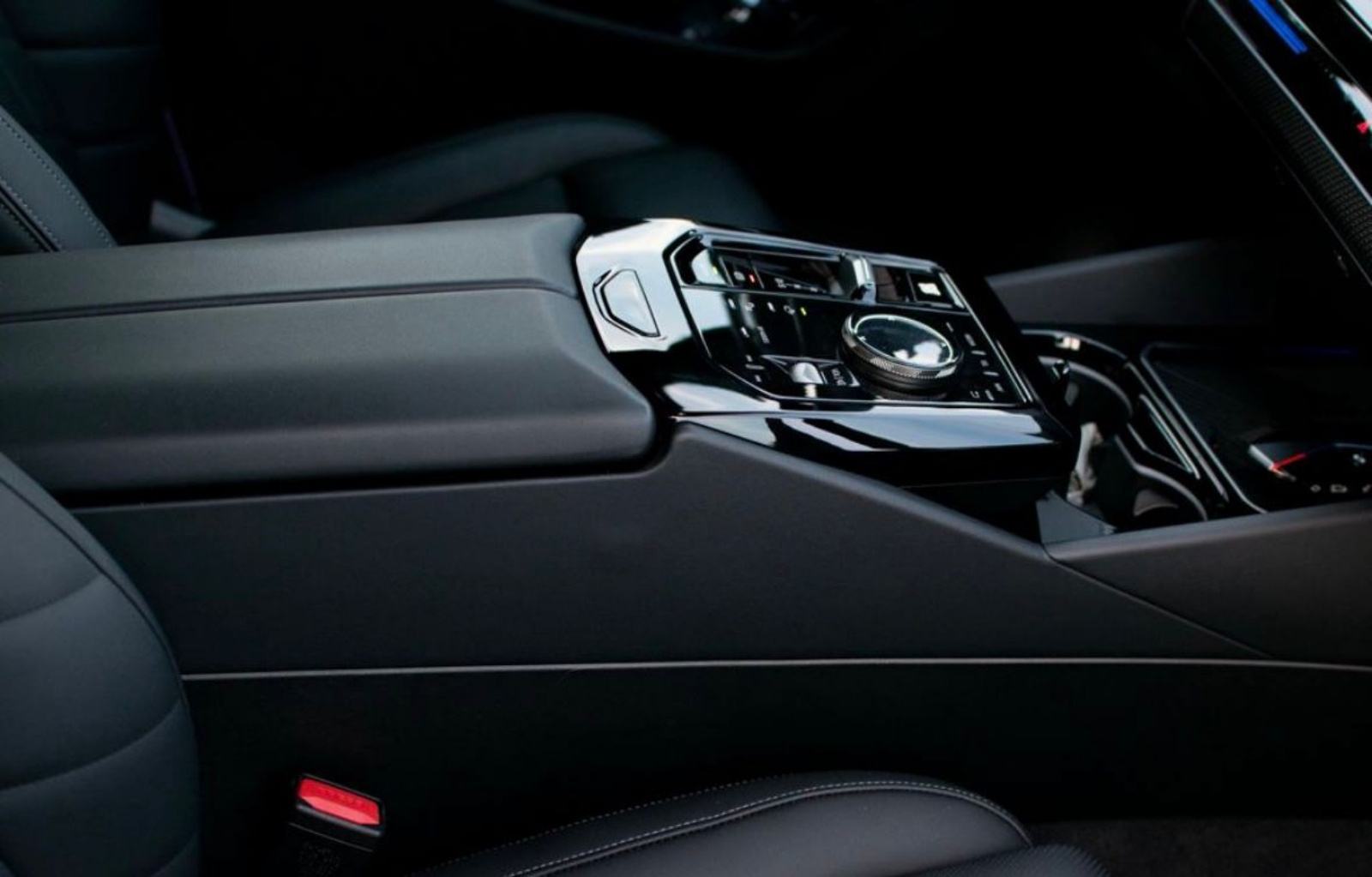 BMW serija 5 520d, fotografija 15
