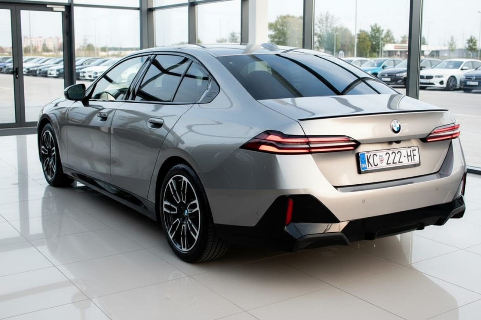 BMW serija 5 520d, fotografija 12
