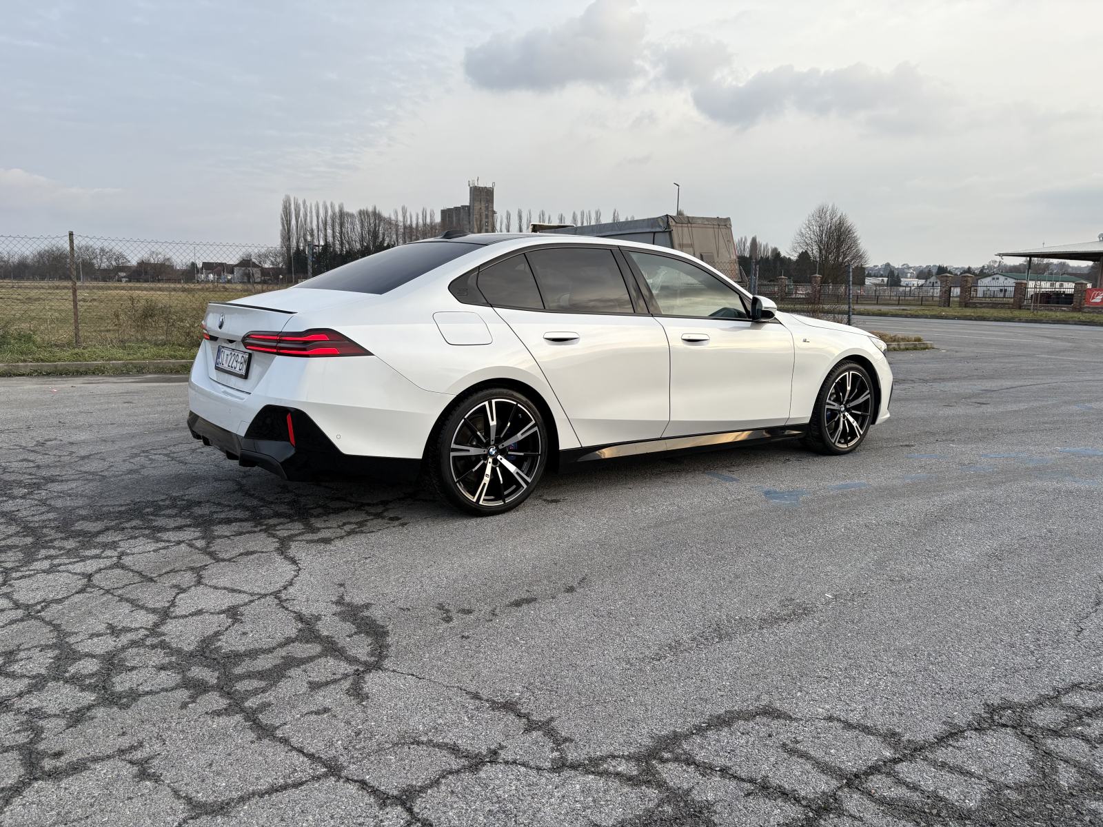 BMW serija 5 520d, fotografija 15
