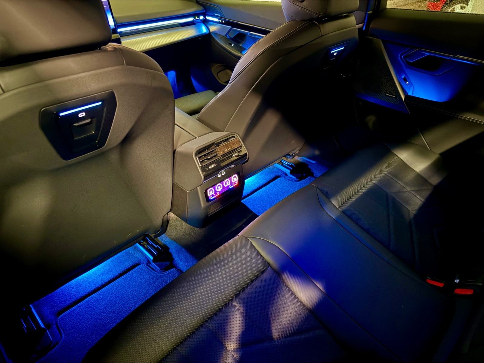 BMW serija 5 520d M SPORT|VENT EL.SJED|360°|HEAD-UP|AMB|GARANC.2029, fotografija 11