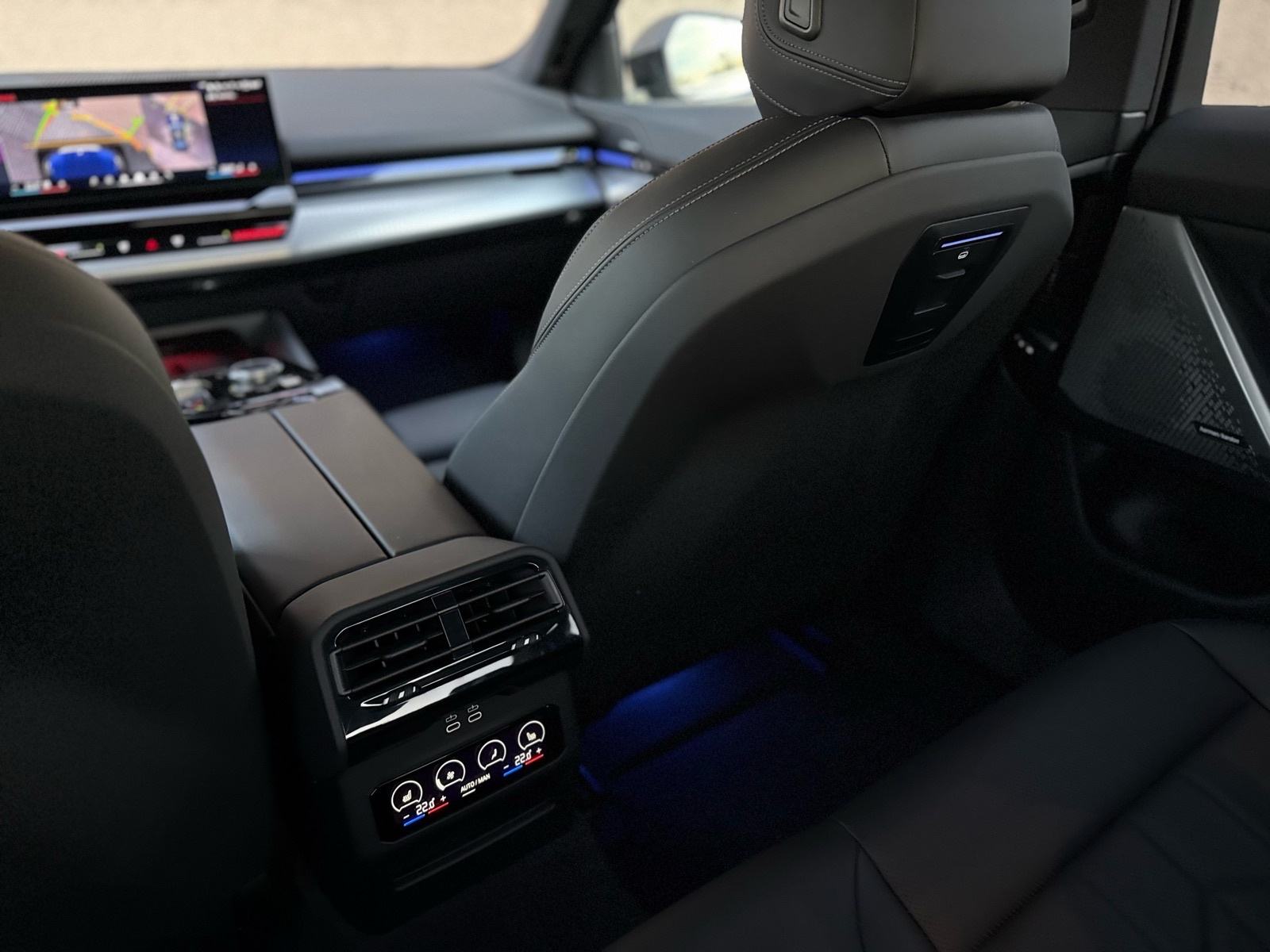BMW serija 5 520d M SPORT|VENT EL.SJED|360°|HEAD-UP|AMB|GARANC.2029, fotografija 8