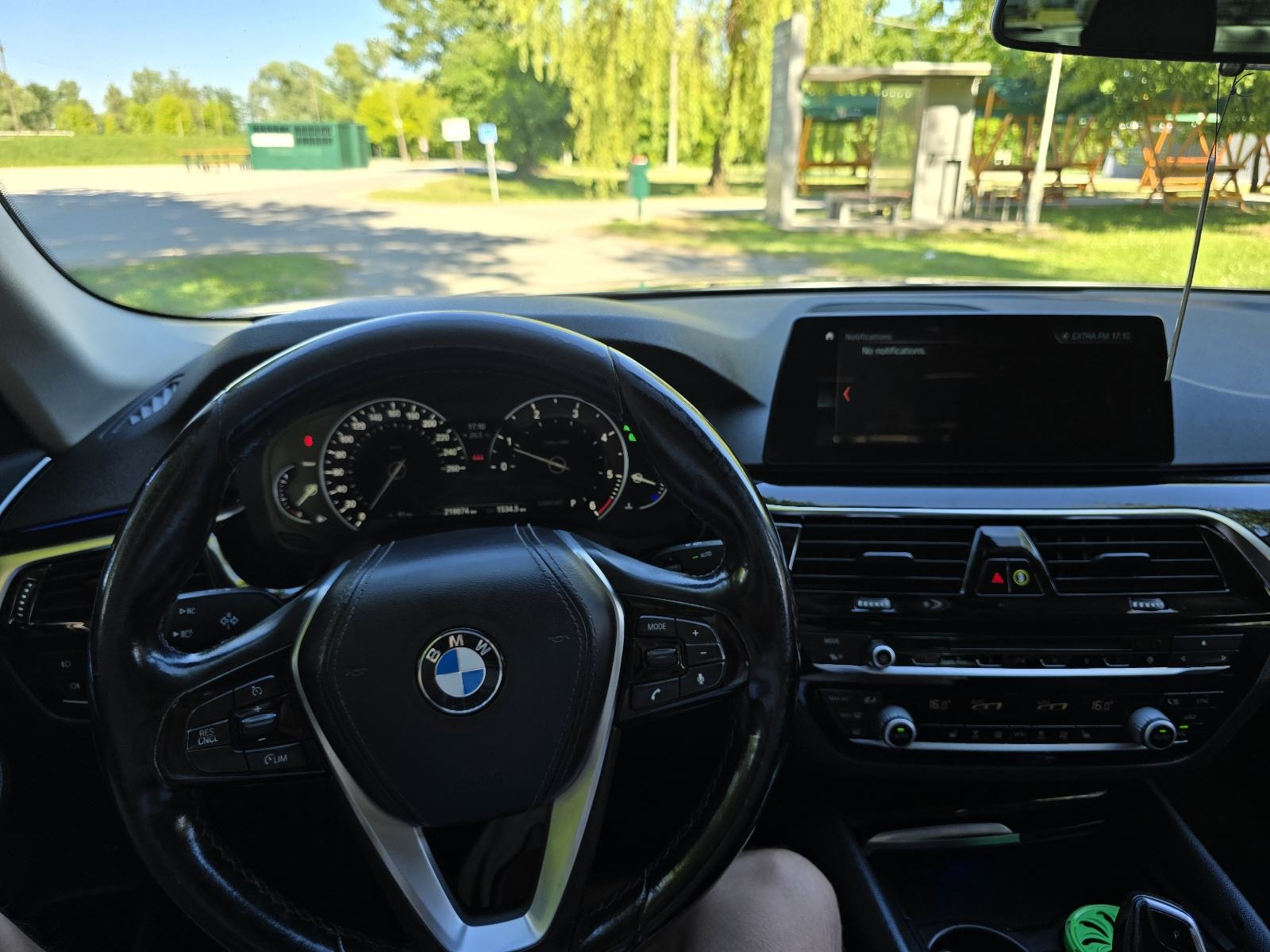 BMW serija 5 520d, fotografija 10