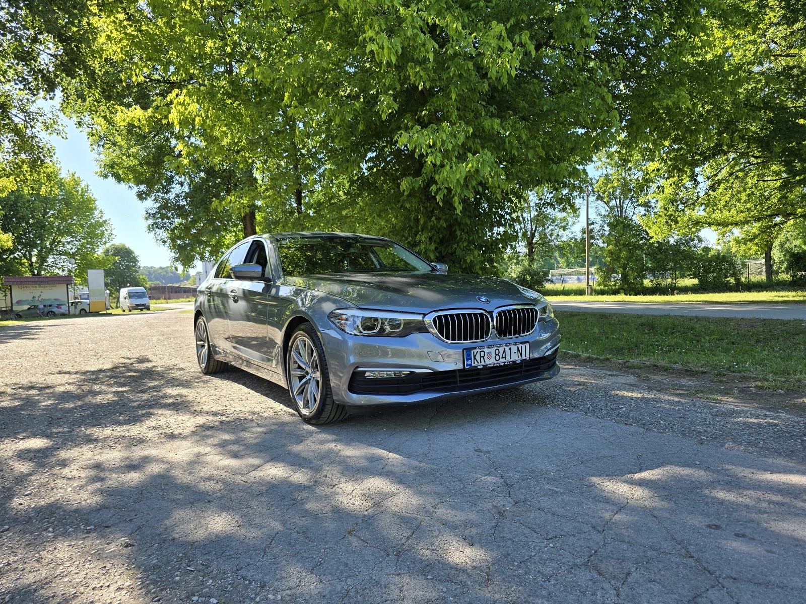 BMW serija 5 520d, fotografija 2