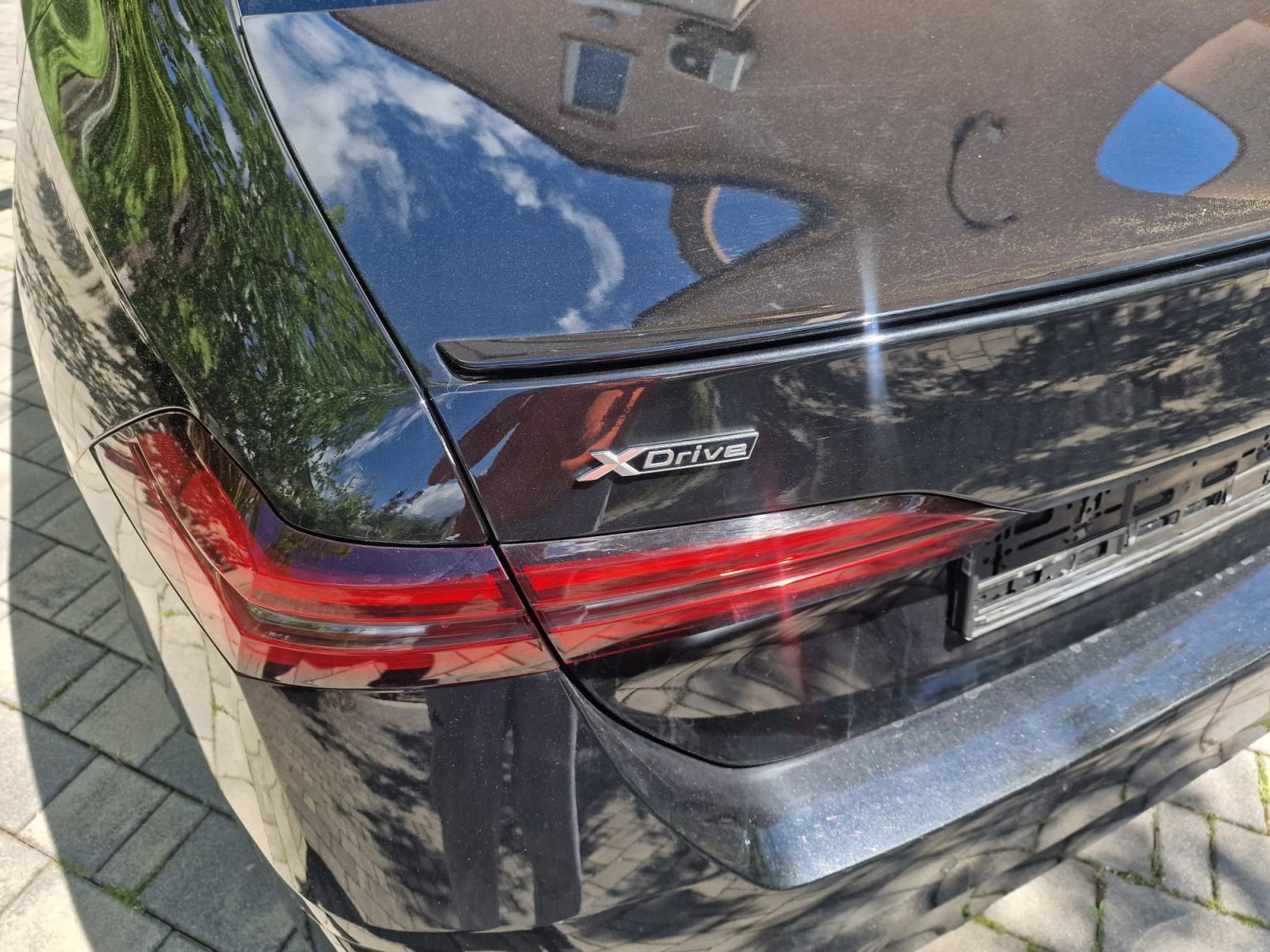 BMW 520d x-drive M-sport glow 1reg, fotografija 5
