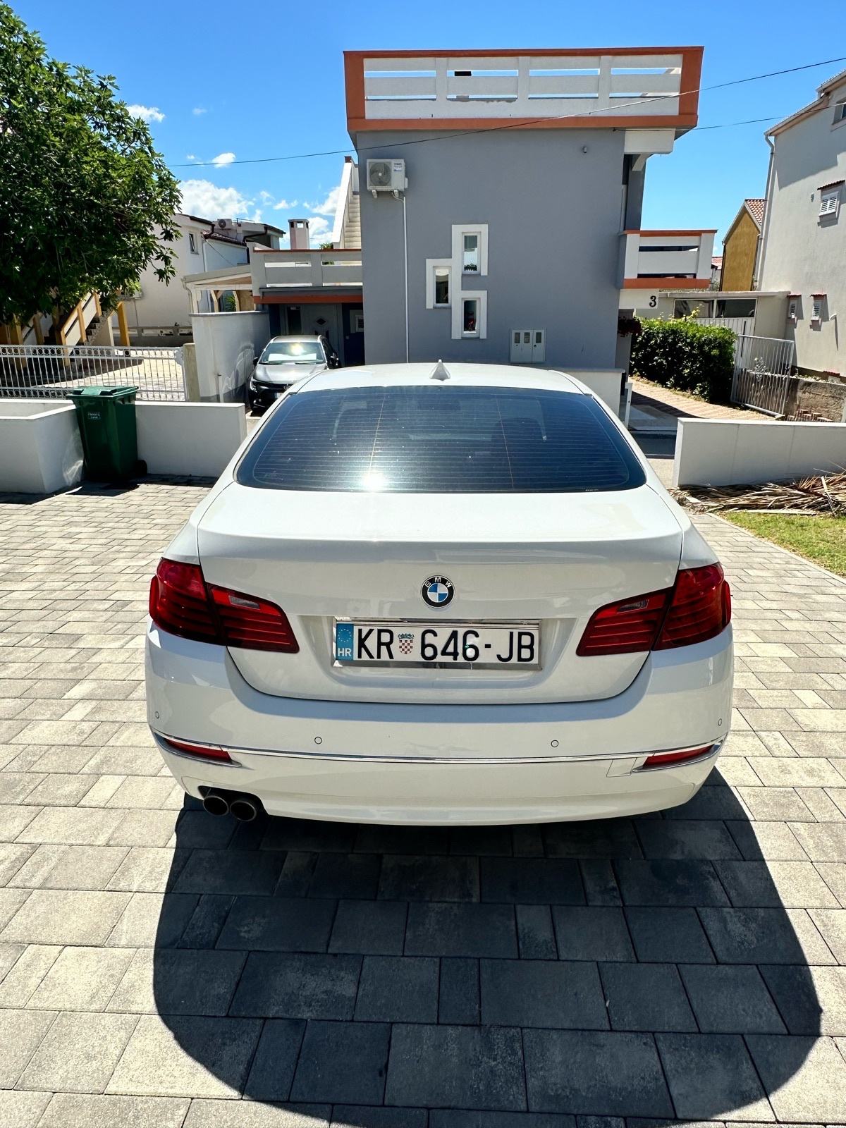 BMW serija 5 520d, fotografija 6