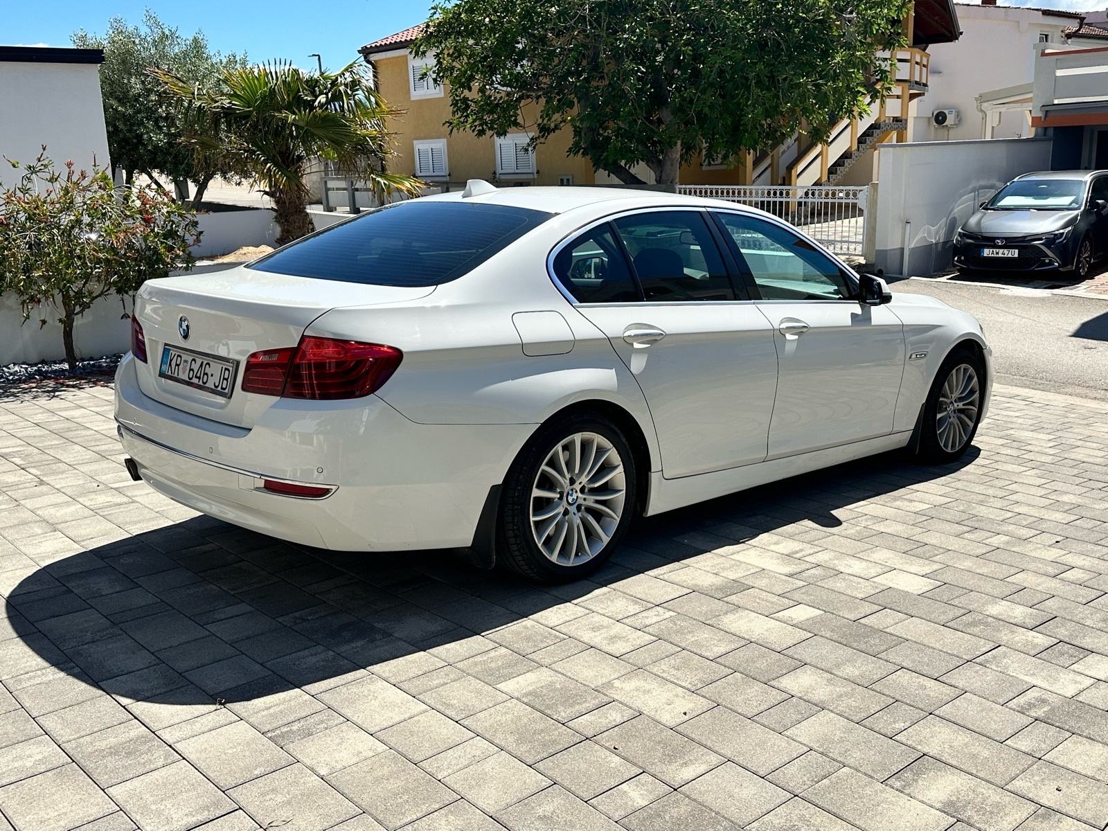 BMW serija 5 520d, fotografija 4