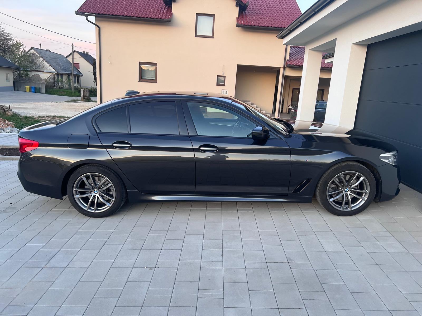 BMW serija 5 520d, fotografija 12