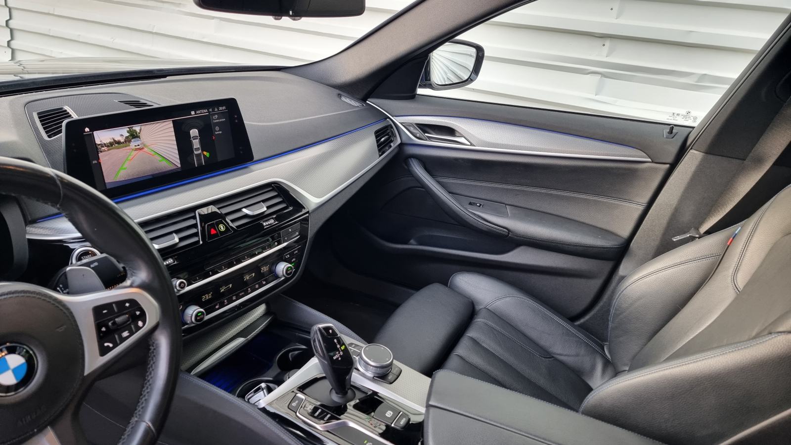 BMW serija 5 520d xDrive Aut. M-Paket * Nije uvoz *Prvi vlasnik*, fotografija 11