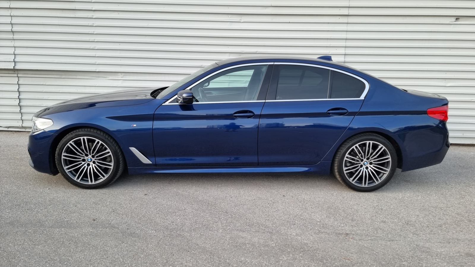 BMW serija 5 520d xDrive Aut. M-Paket * Nije uvoz *Prvi vlasnik*, fotografija 3