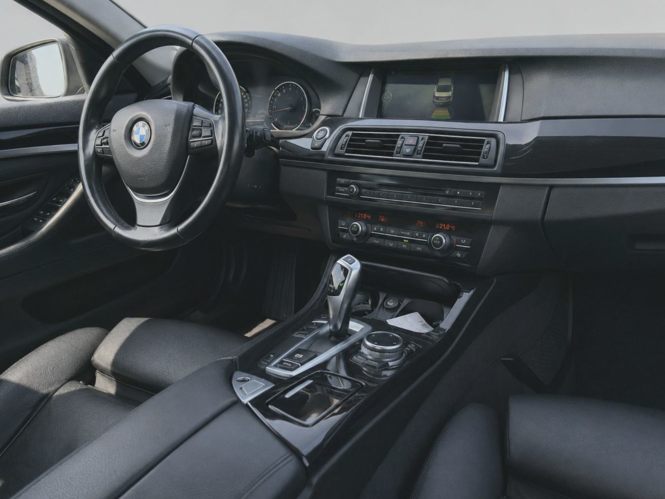 BMW serija 5 520d, Led dnevna svjetla, kožna sjedala s memorijom, navi, fotografija 18