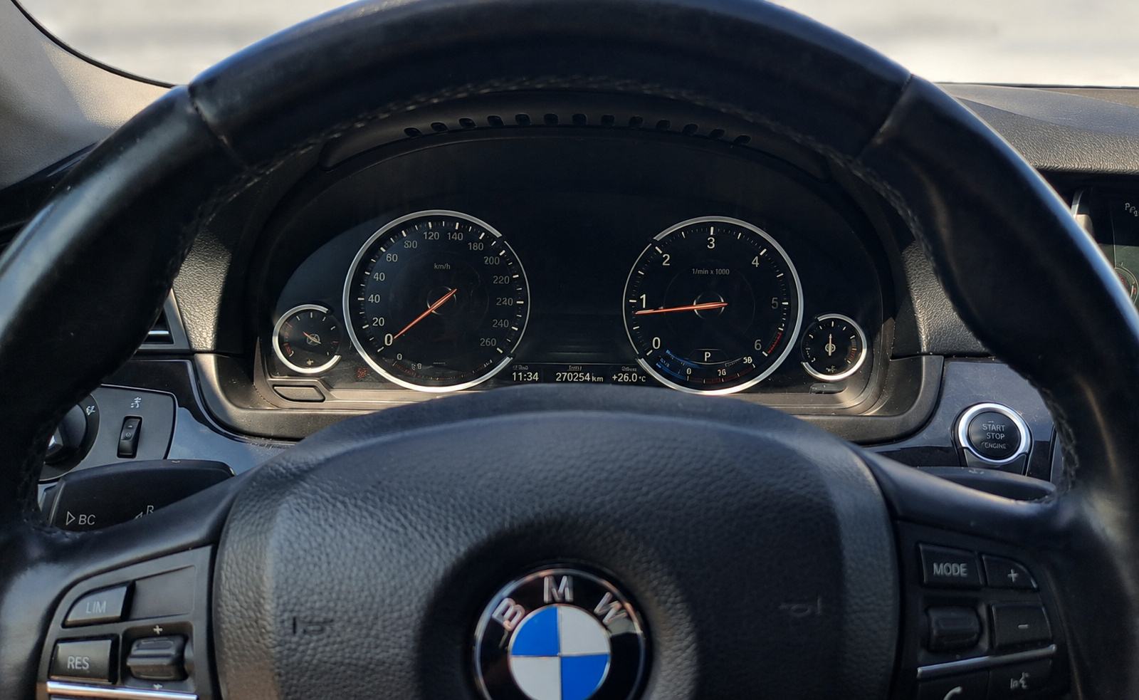 BMW serija 5 520d, Led dnevna svjetla, kožna sjedala s memorijom, navi, fotografija 15