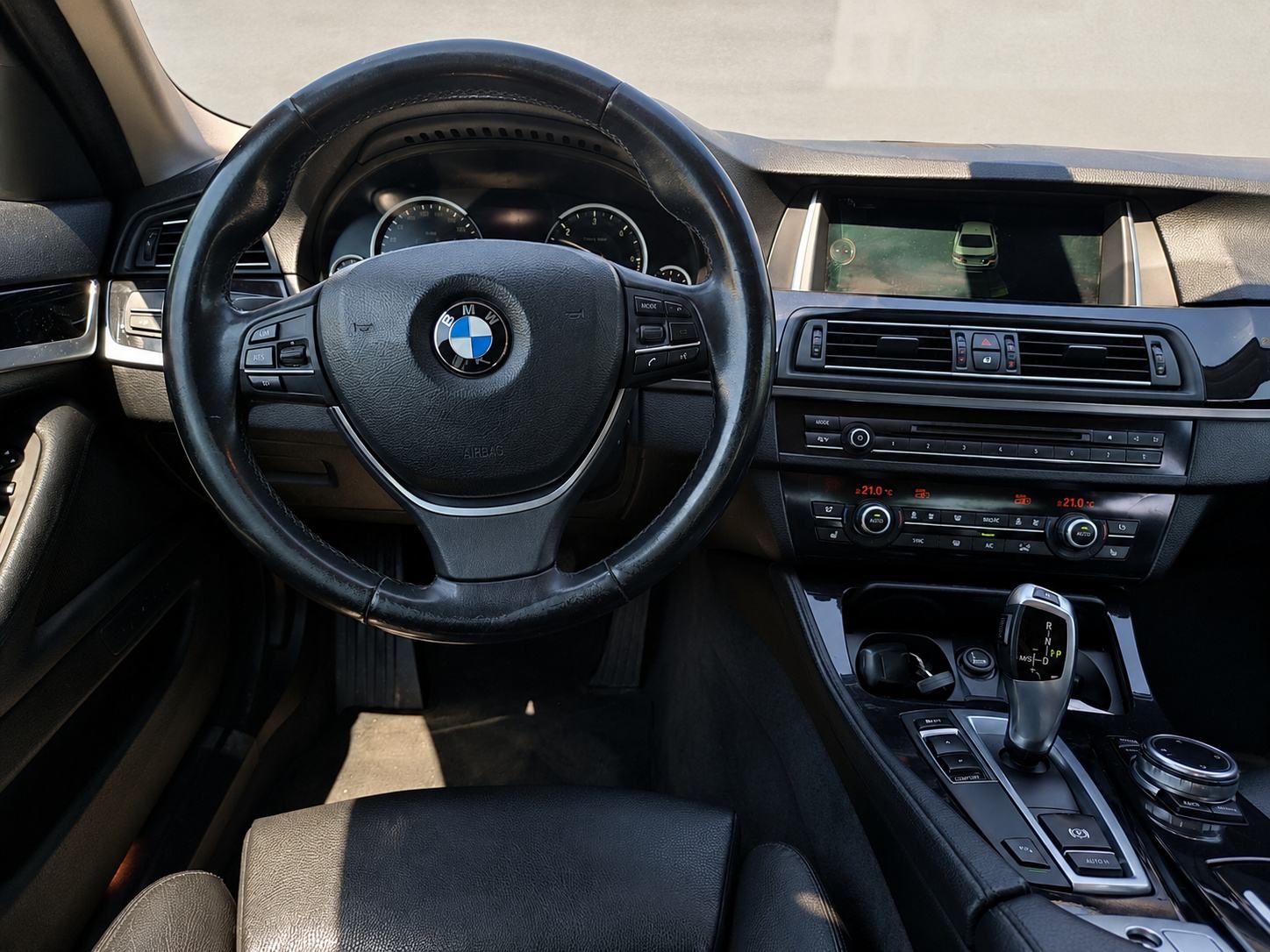 BMW serija 5 520d, Led dnevna svjetla, kožna sjedala s memorijom, navi, fotografija 14
