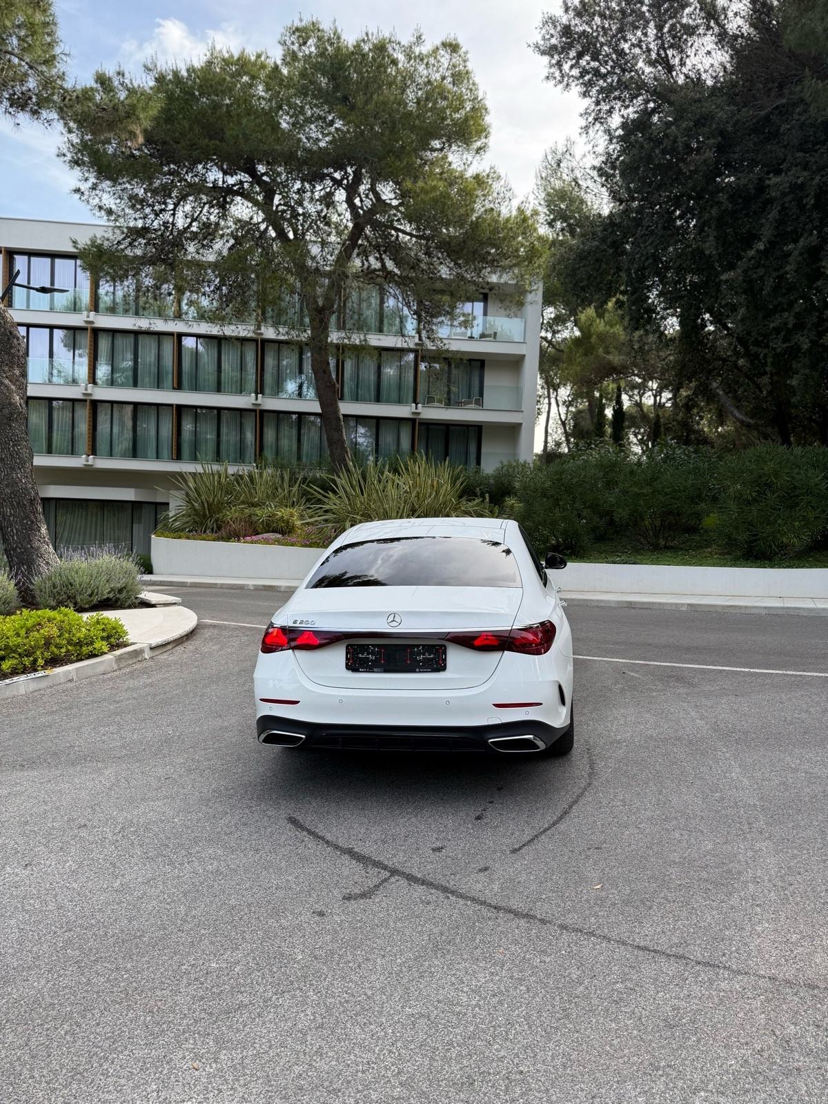 MERCEDES E200, 2024, AMG, u PDV-u, fotografija 9