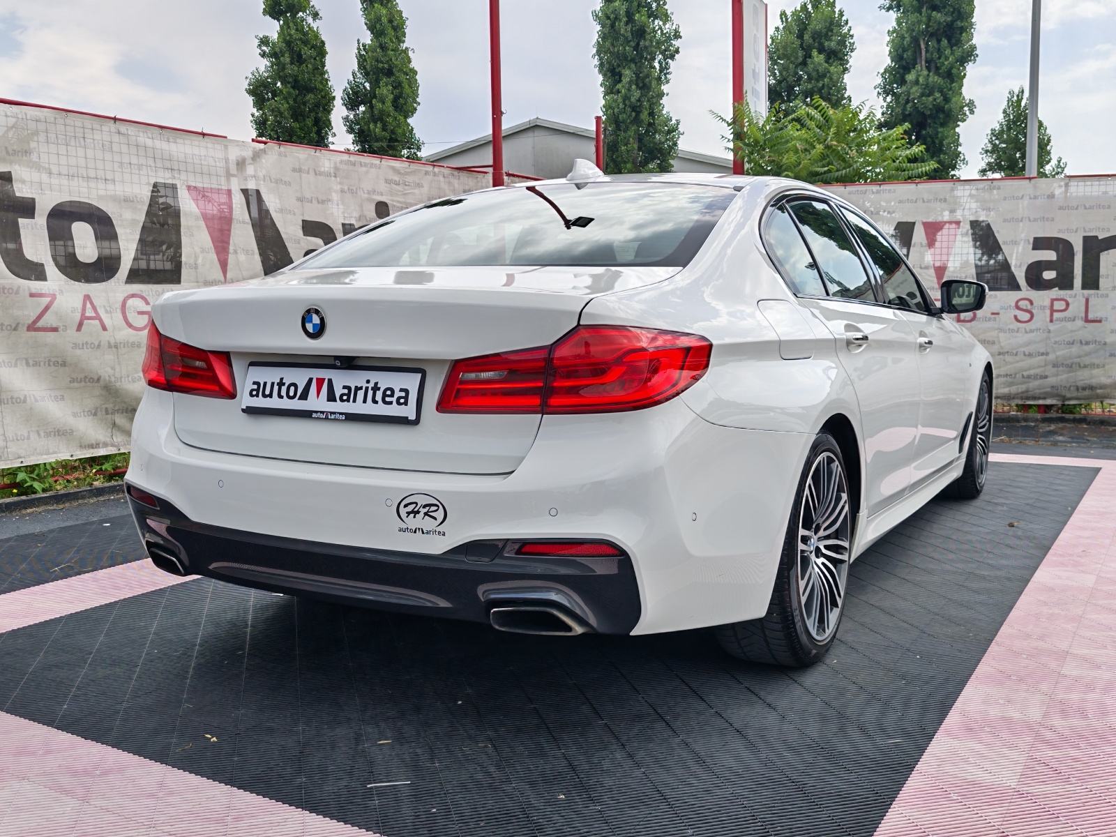 Bmw serija 5 520d M-Paket, Led, Navigacija, Alcantara, 19”,, fotografija 7