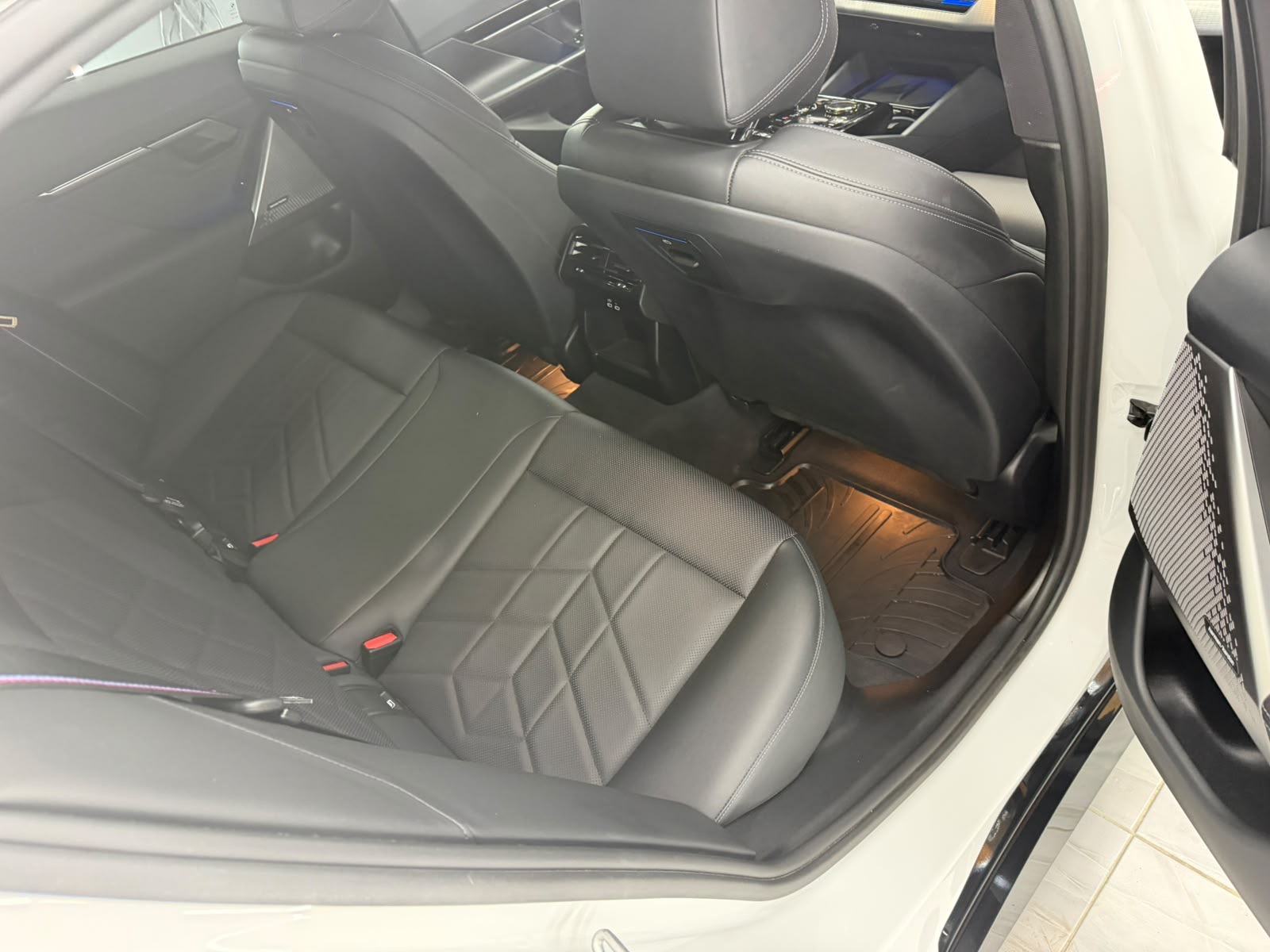 BMW serija 5 520d, fotografija 16