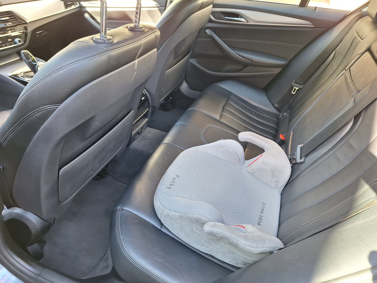 BMW serija 5 520d, fotografija 8
