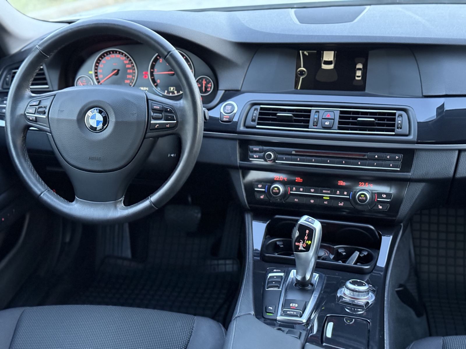 *BMW serija 5 520d*LCI*2013 GODINA*160 000KM*KAO NOV*, fotografija 15