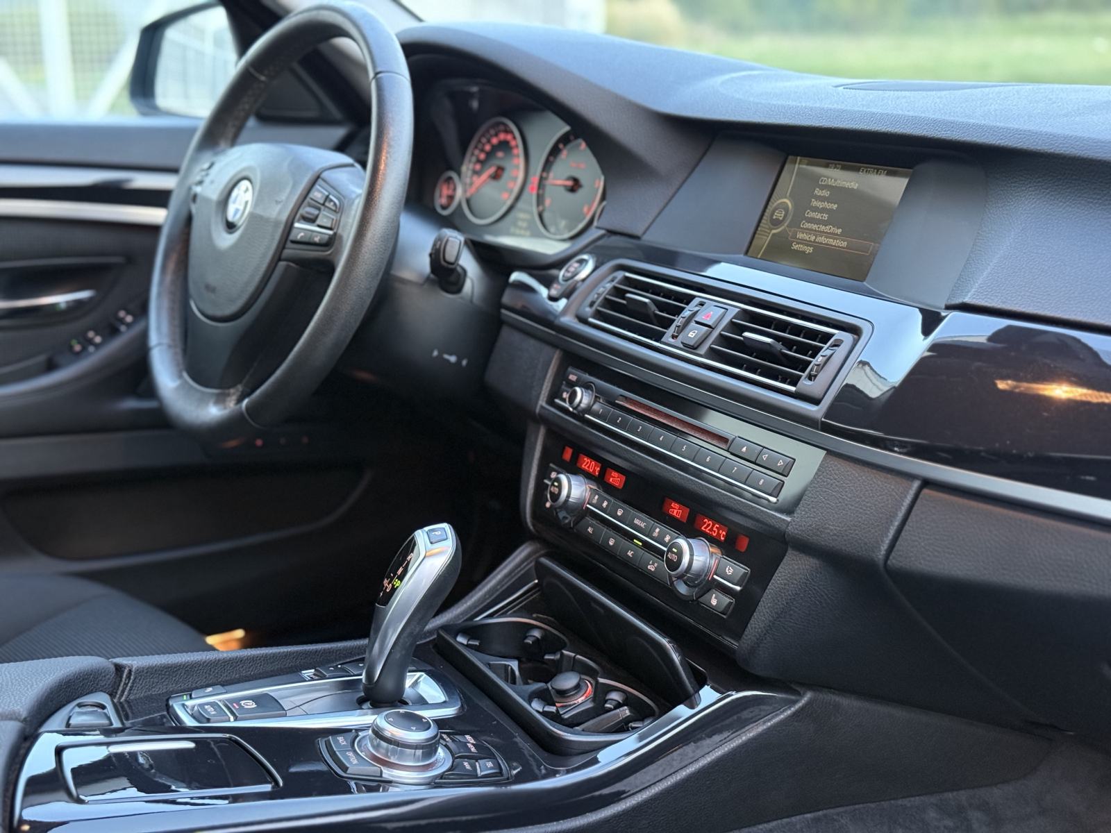 *BMW serija 5 520d*LCI*2013 GODINA*160 000KM*KAO NOV*, fotografija 16