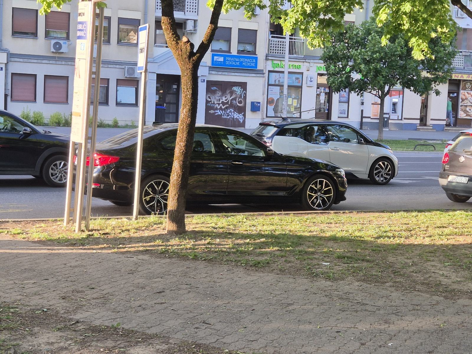 BMW serija 5 520d Sportline, fotografija 16