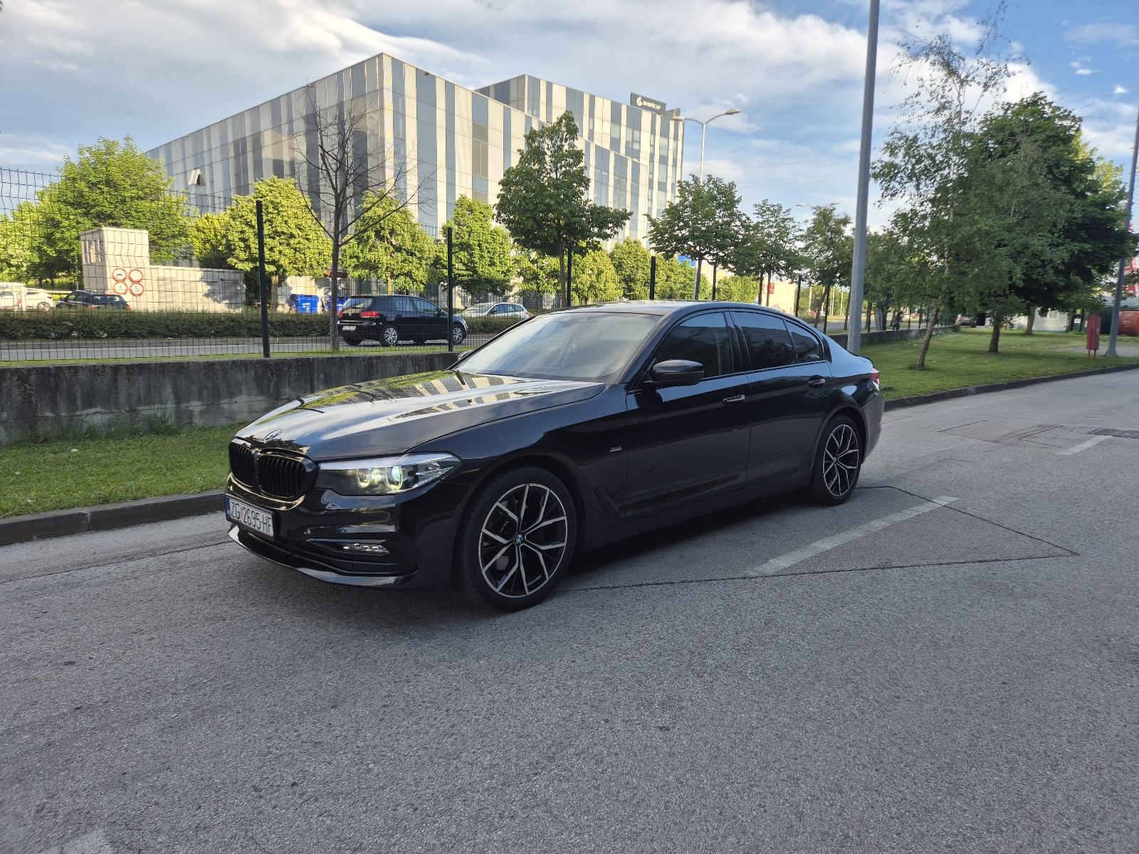BMW serija 5 520d Sportline, pogled izvana - slika 4