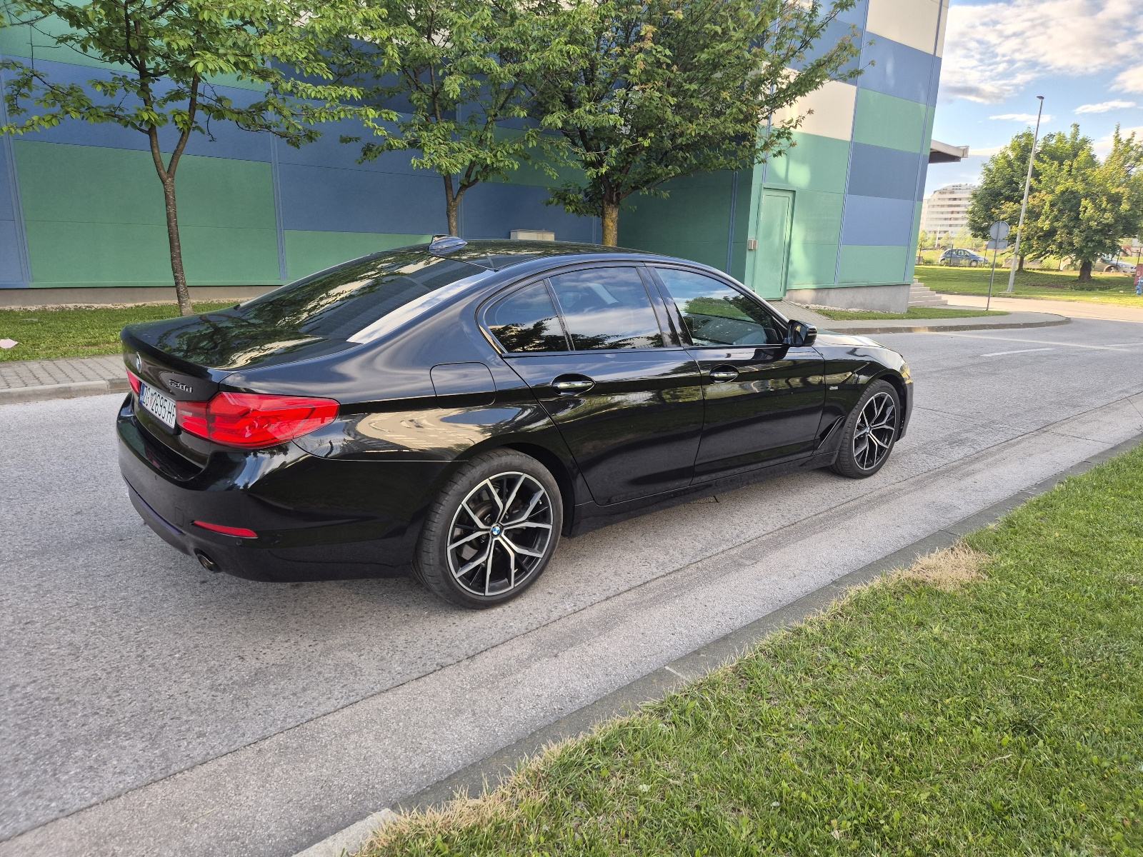 BMW serija 5 520d Sportline, fotografija 6