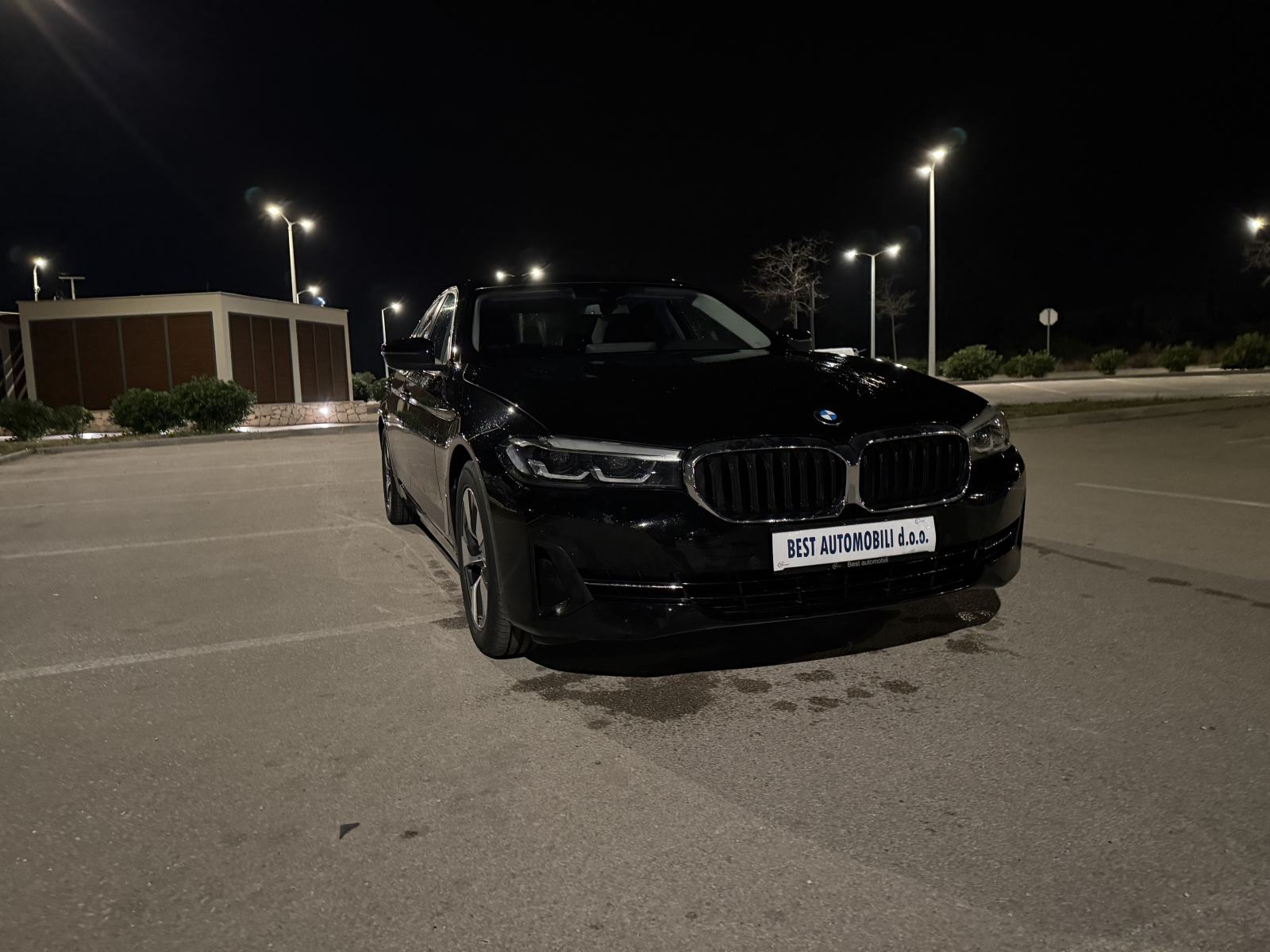 BMW serija 5 520d u sustavu pdv, kamera 360, fotografija 8
