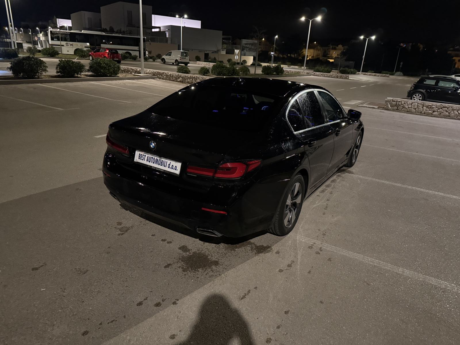 BMW serija 5 520d u sustavu pdv, kamera 360, fotografija 12