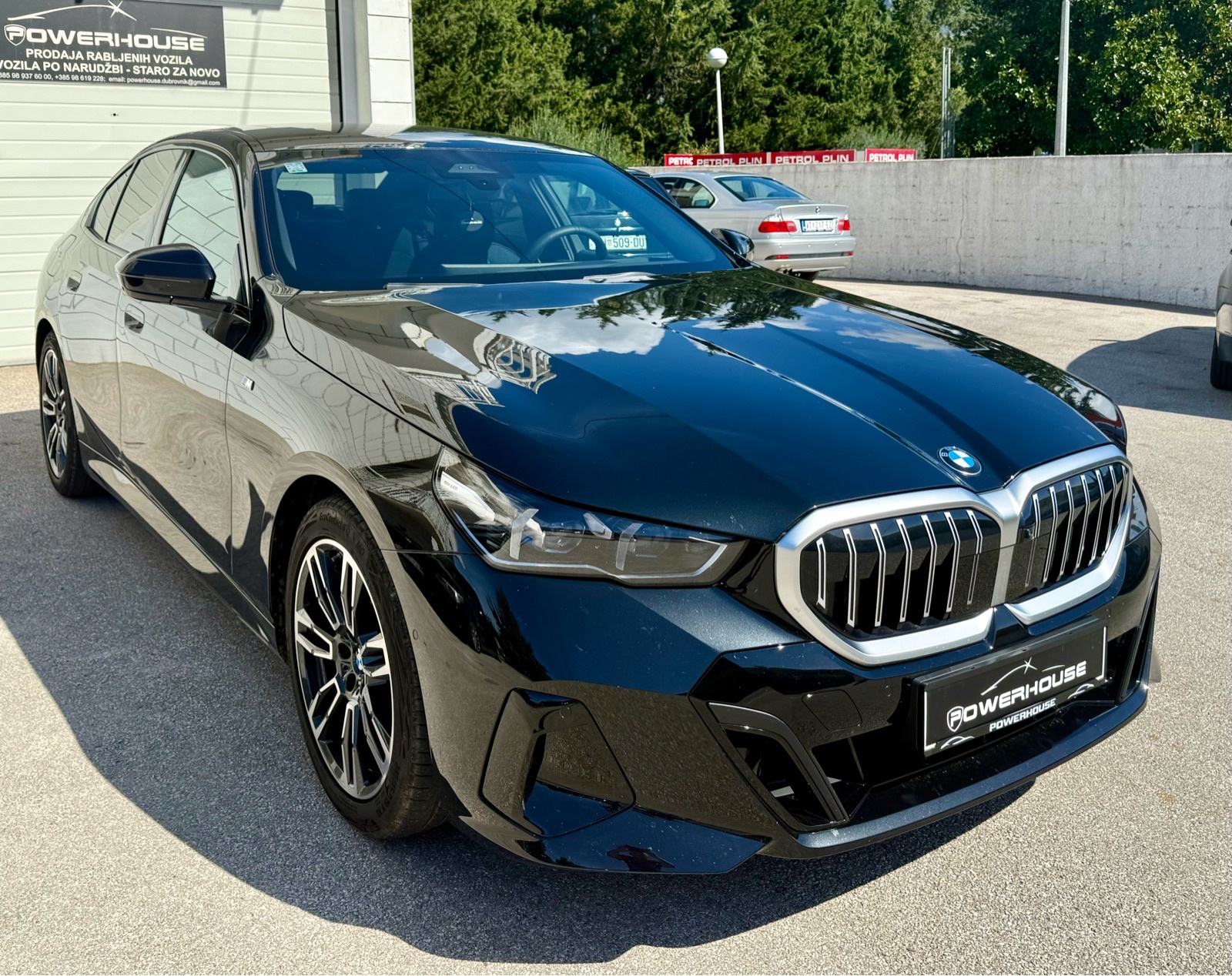 BMW serija 5 520d Xdrive automatik M Sport, fotografija 10