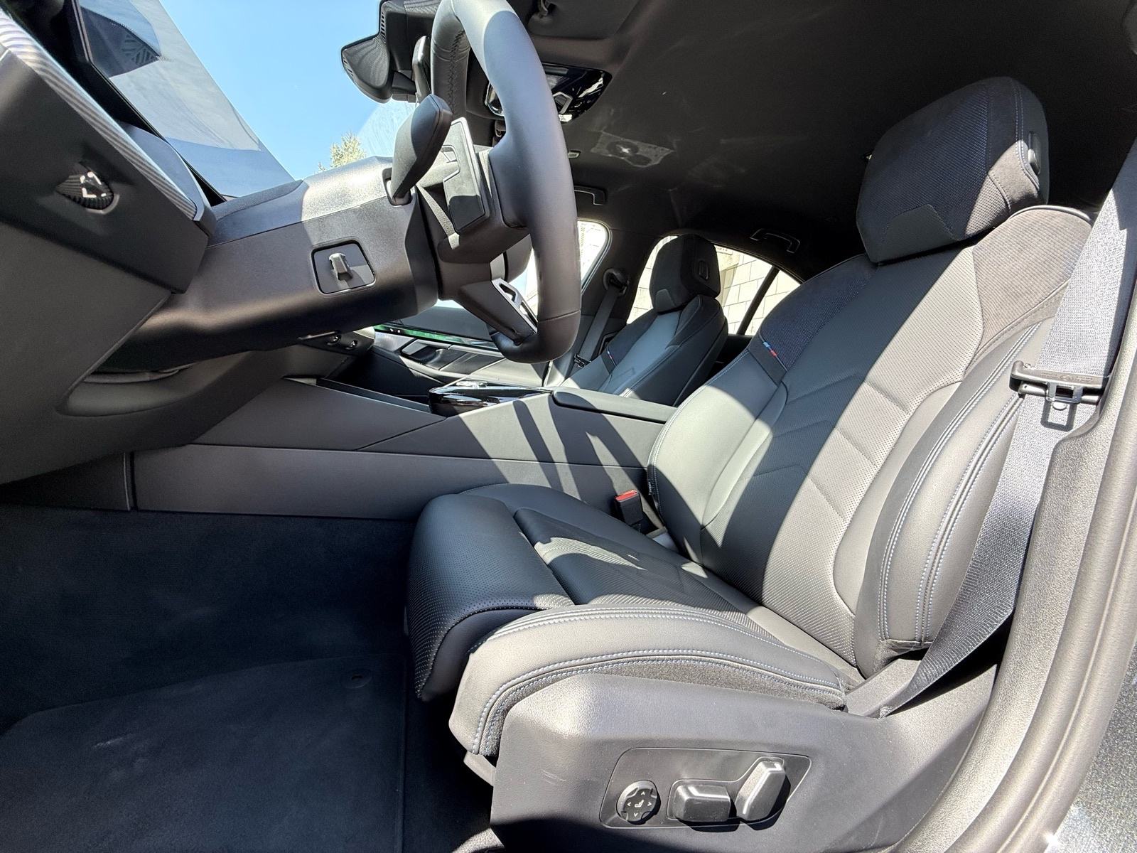 BMW serija 5 520d Xdrive automatik M Sport, fotografija 15