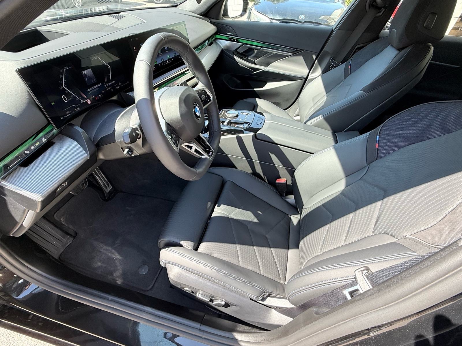 BMW serija 5 520d Xdrive automatik M Sport, fotografija 17