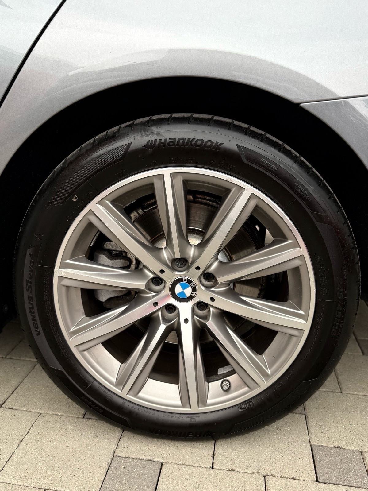 BMW serija 5 520d xDrive *LUXURY*LED*KAMERA*KOŽA*, fotografija 9