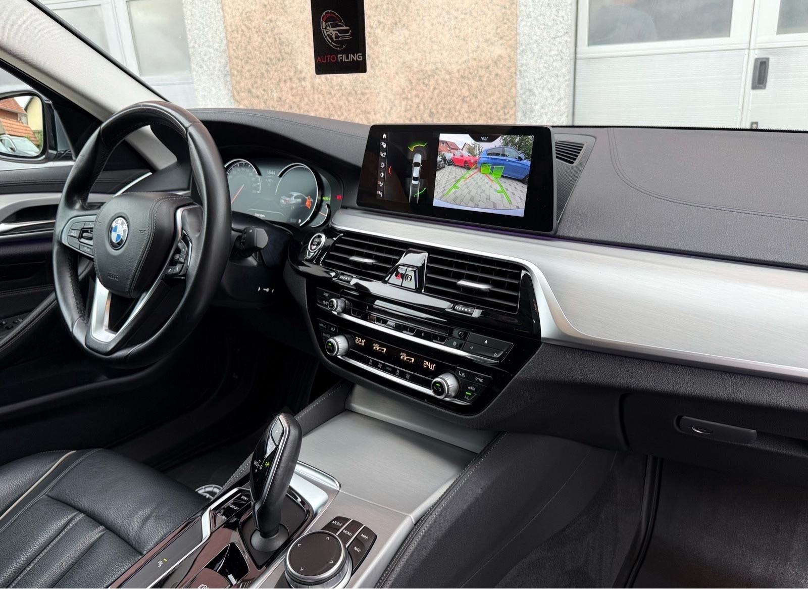 BMW serija 5 520d xDrive *LUXURY*LED*KAMERA*KOŽA*, fotografija 12