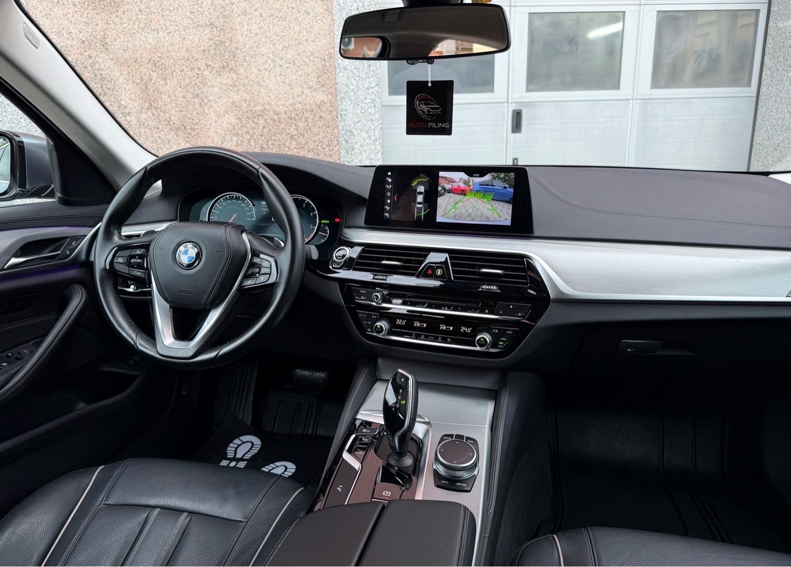 BMW serija 5 520d xDrive *LUXURY*LED*KAMERA*KOŽA*, fotografija 14