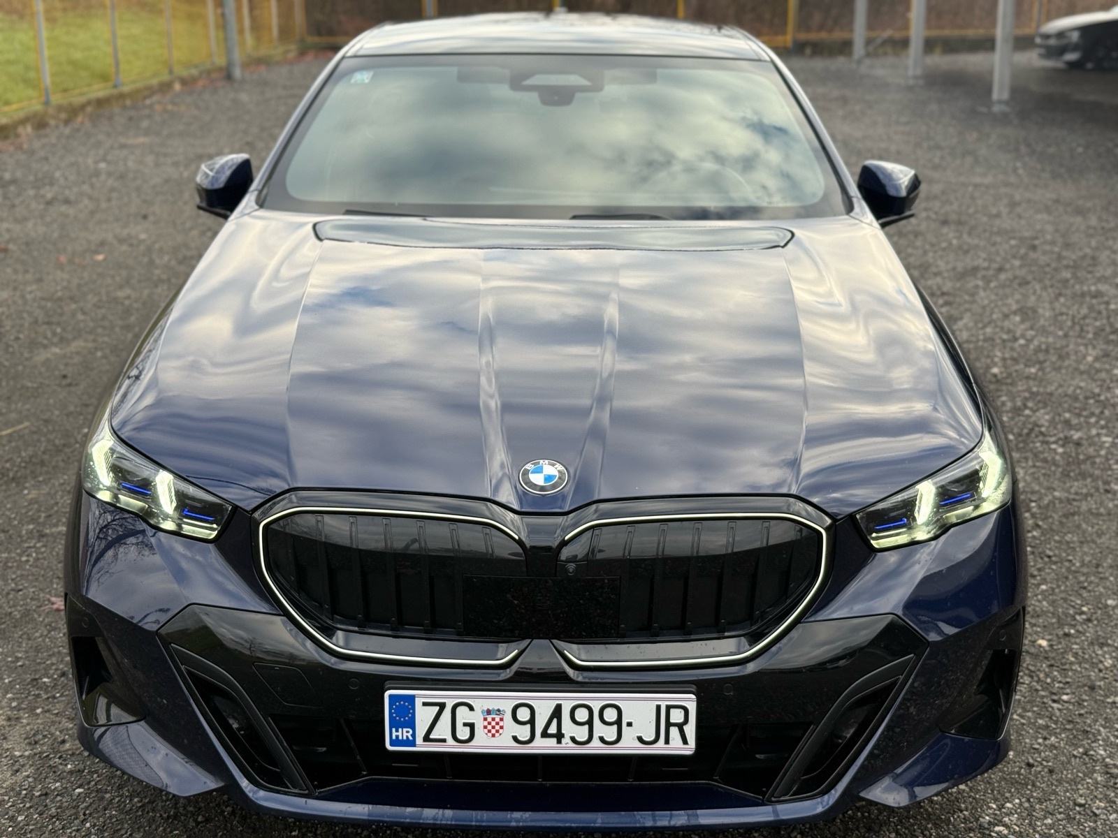 BMW serija 5 520d xDrive | M Sport | Laser | Harman/Kardon | Reg.12/26, fotografija 2
