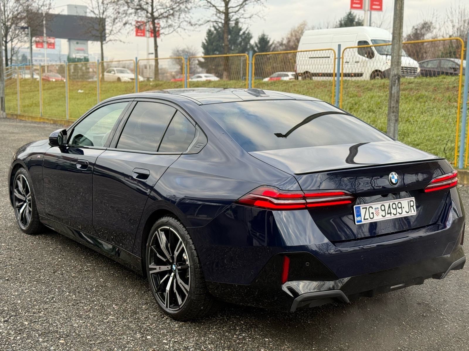 BMW serija 5 520d xDrive | M Sport | Laser | Harman/Kardon | Reg.12/26, fotografija 6