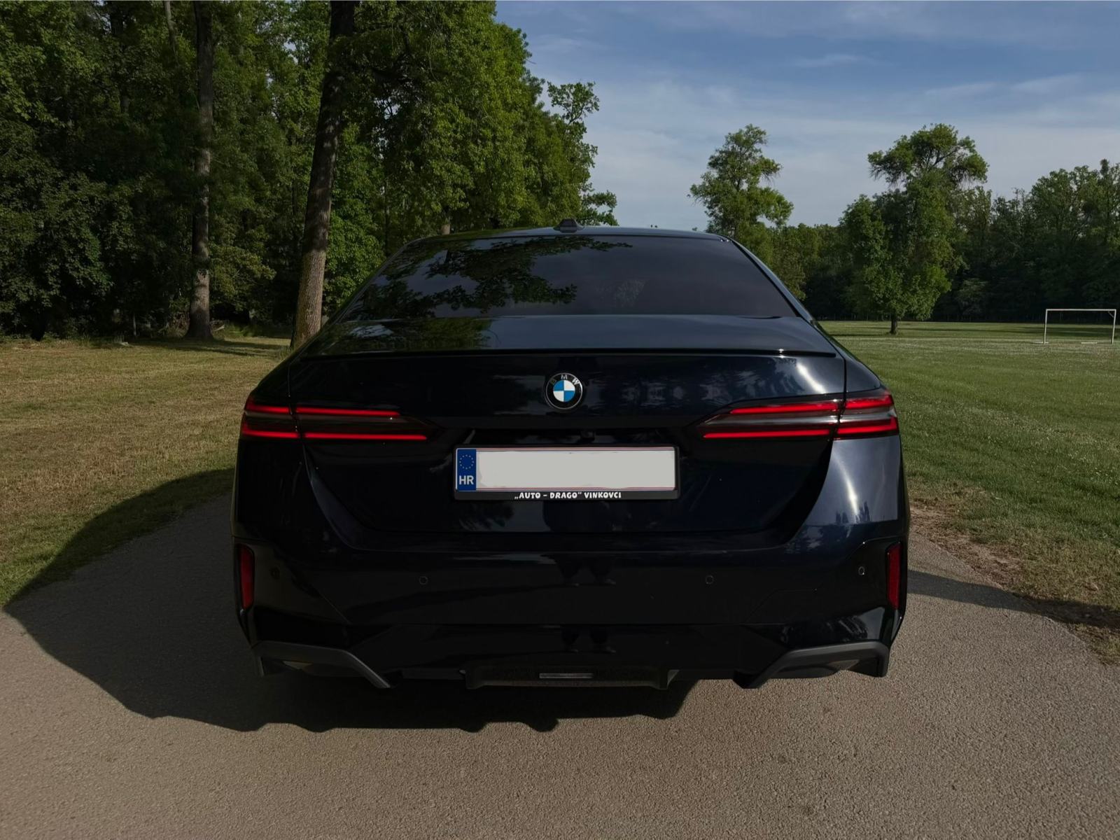 BMW serija 5 520d xDrive MSport Pro Iconic,el.kuka,tvorničko jamstvo, fotografija 5