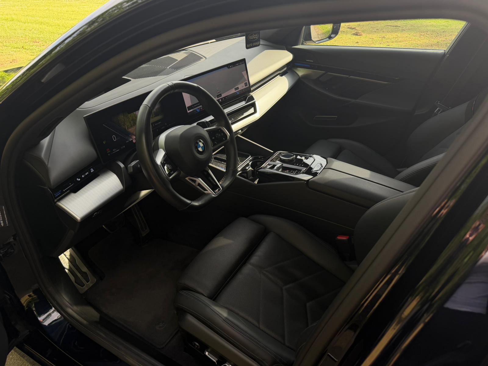 BMW serija 5 520d xDrive MSport Pro Iconic,el.kuka,tvorničko jamstvo, fotografija 10