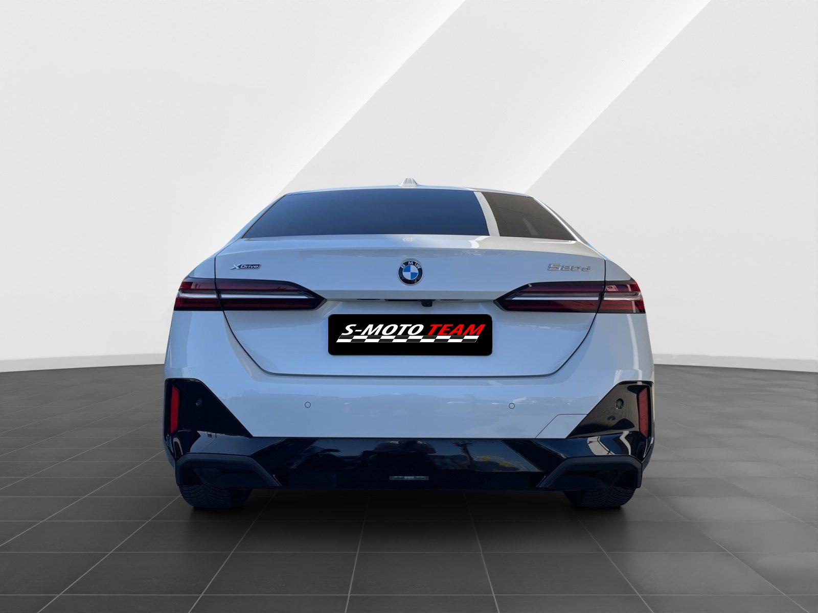 BMW serija 5 520d xDrive M-Sport, fotografija 5