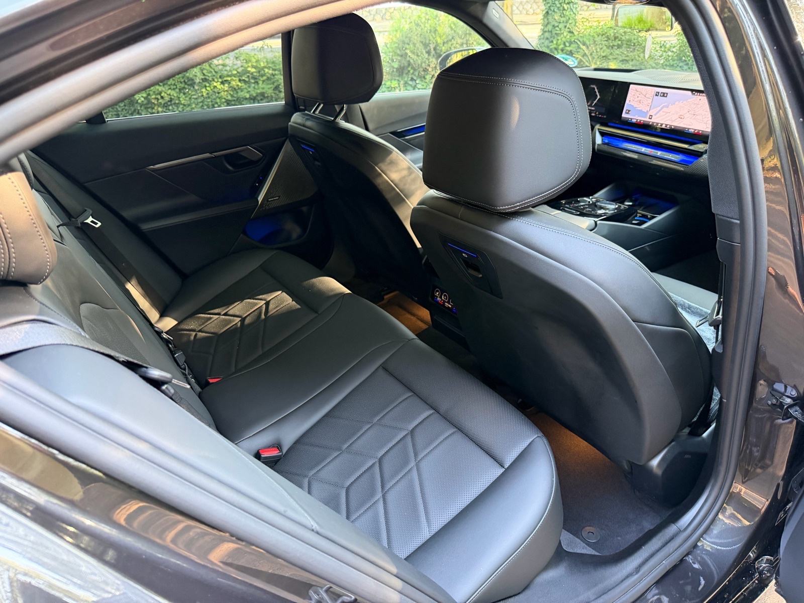 BMW serija 5 520d Xdrive | Msport 6/2025, fotografija 10