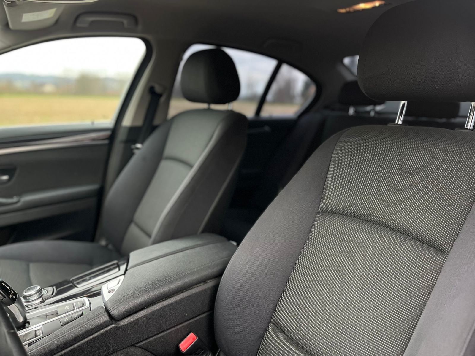 BMW serija 5 520d xDrive • 4X4 • AUTOMATIK • 2014 g. • samo 219.000 km, fotografija 12