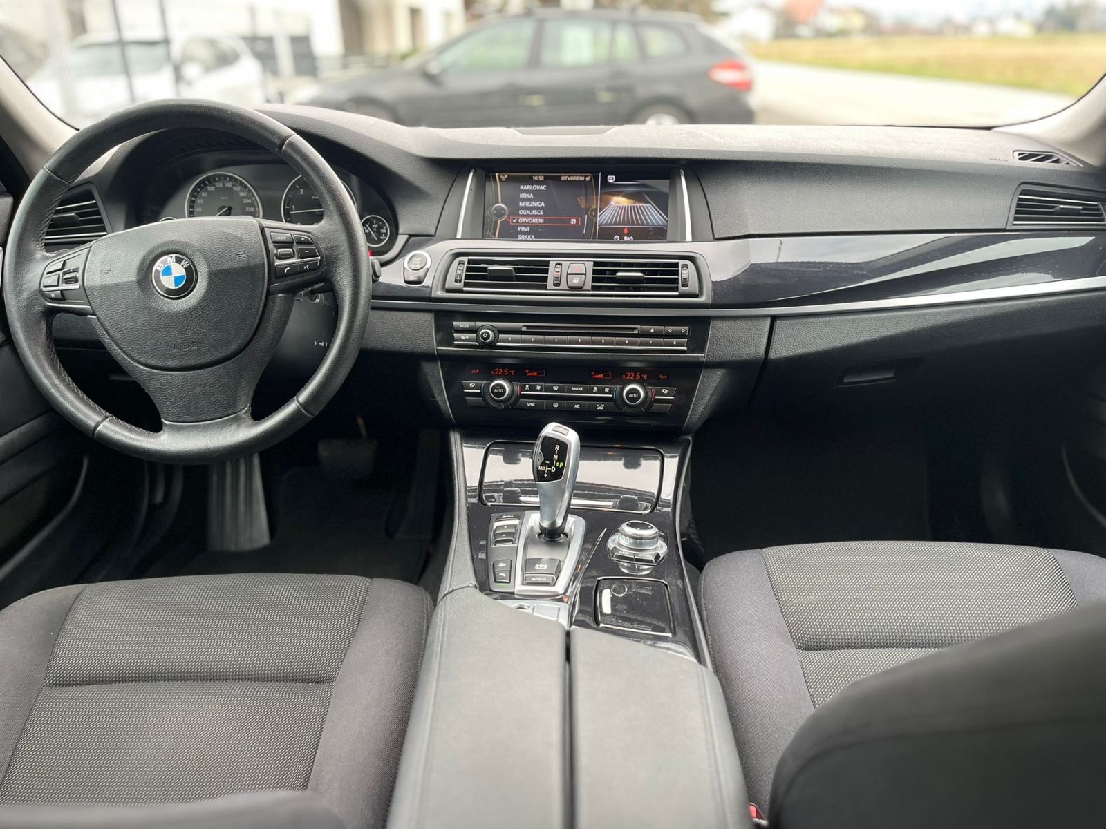 BMW serija 5 520d xDrive • 4X4 • AUTOMATIK • 2014 g. • samo 219.000 km, fotografija 9