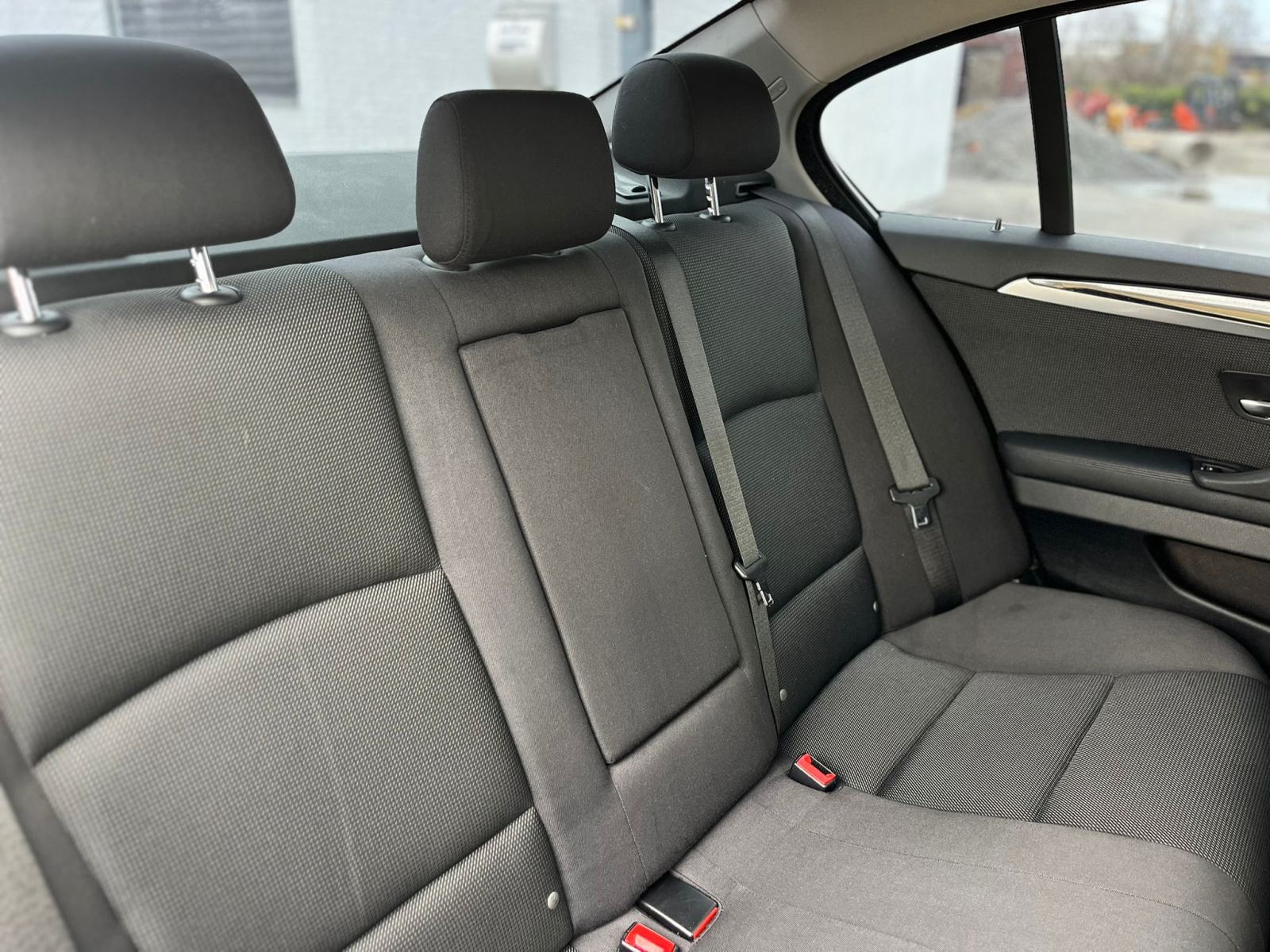 BMW serija 5 520d xDrive • 4X4 • AUTOMATIK • 2014 g. • samo 219.000 km, fotografija 17