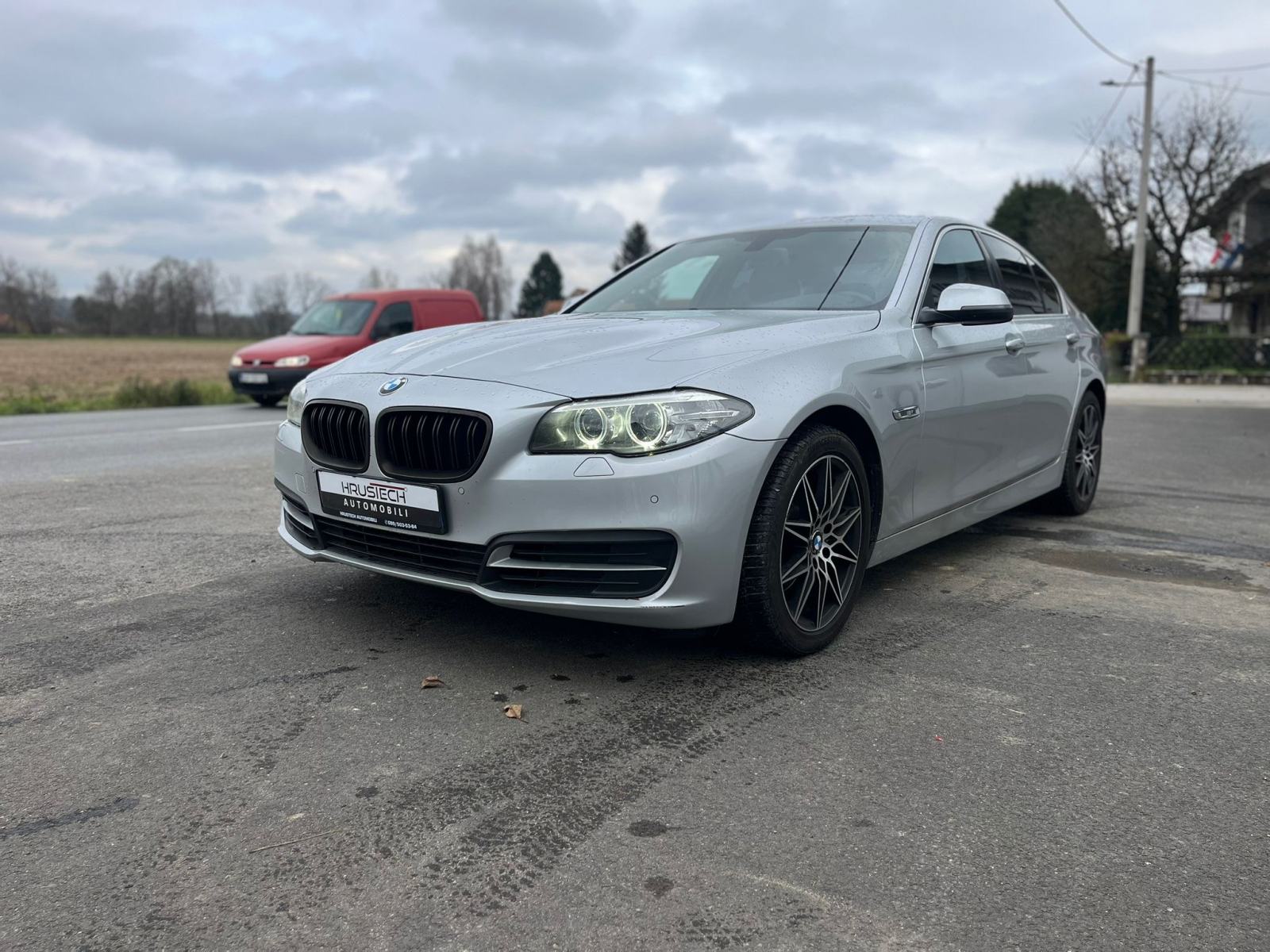 BMW serija 5 520d xDrive • 4X4 • AUTOMATIK • 2014 g. • samo 219.000 km, pogled izvana - slika 3