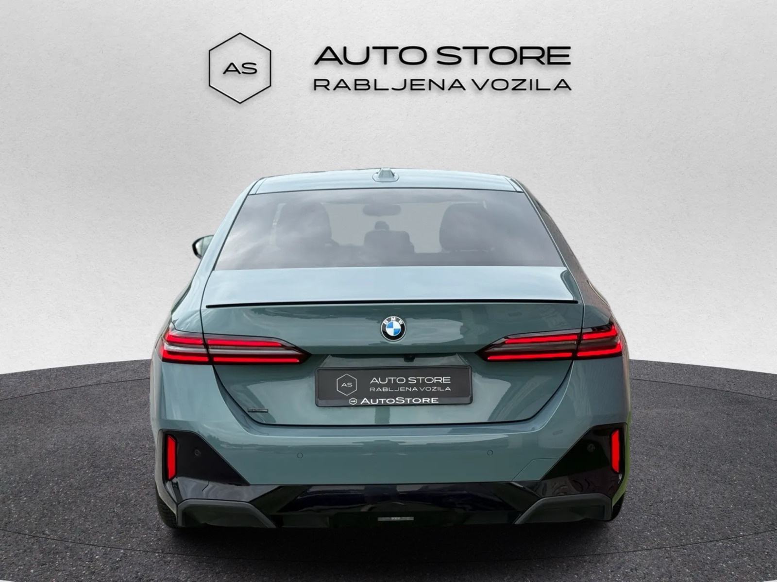 BMW 520dA M-paket Pro•JAMSTVO 12 MJ.• HUD, H/K, 360 CAM, NIGHT VISION, pogled izvana - slika 5