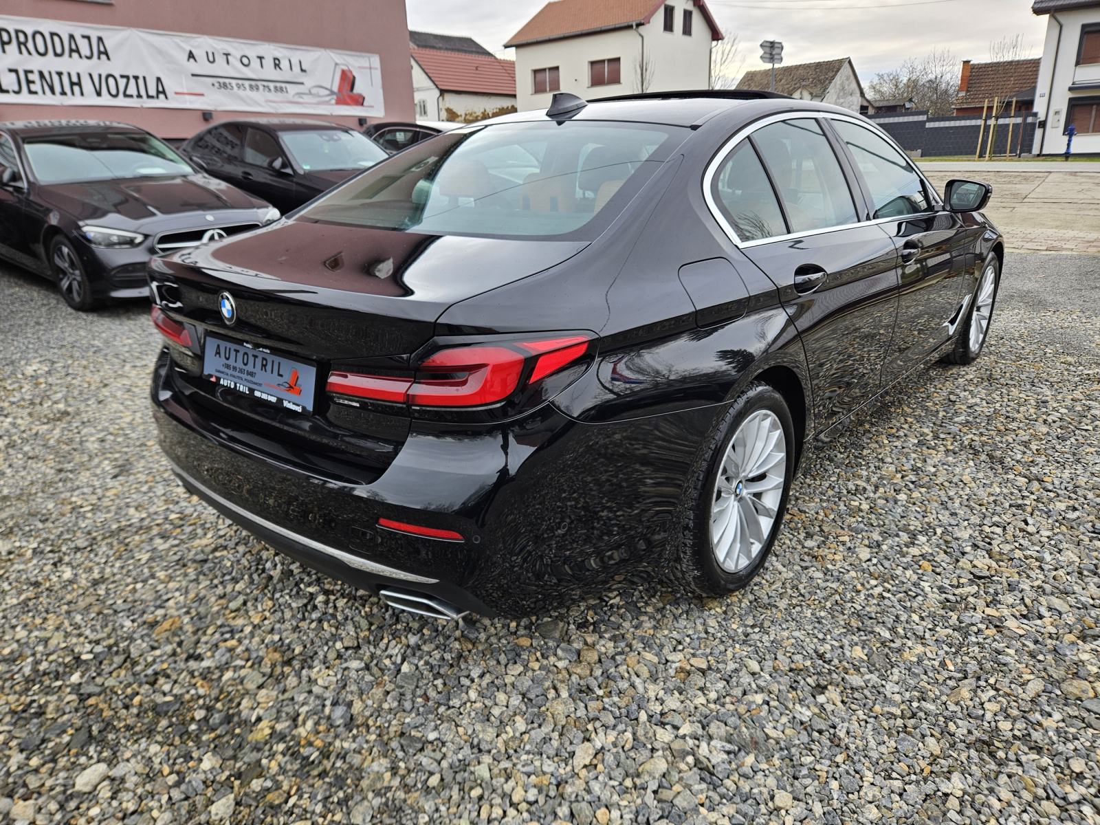 BMW serija 5 520e LUXURI LINE,LEASING BEZ UČEŠĆA I BEZ JAMACA, fotografija 7