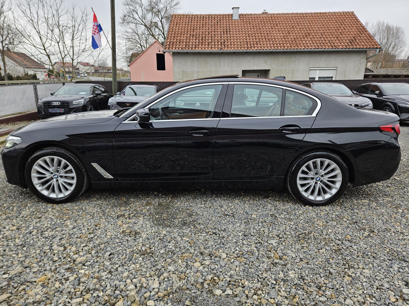 BMW serija 5 520e LUXURI LINE,LEASING BEZ UČEŠĆA I BEZ JAMACA, fotografija 3